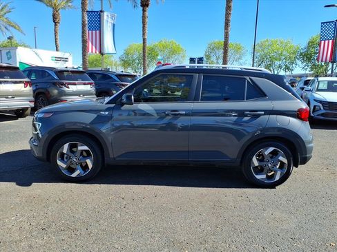 Certified 2025 Hyundai Venue Limited image 8