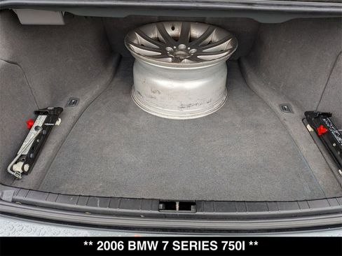 Used 2006 BMW 750i image 24