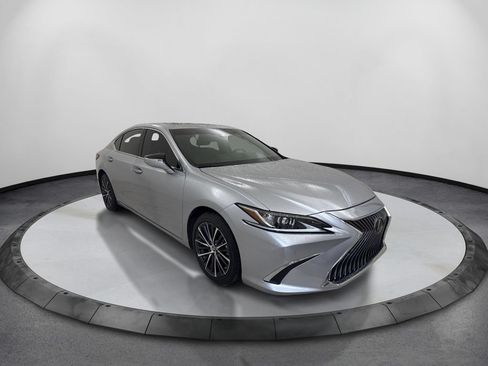 Used 2024 Lexus ES 350 w/ Premium Package FWD image 3
