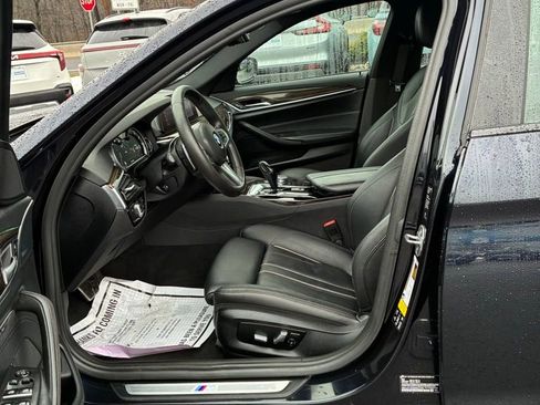 Used 2019 BMW 530i xDrive w/ M Sport Package image 22