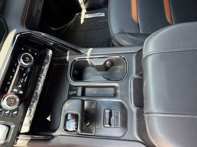 Used 2024 GMC Sierra 1500 AT4 w/ Technology Package AWD/4WD image 33