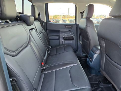 Used 2023 Ford Maverick Lariat w/ Lariat Luxury Package image 23