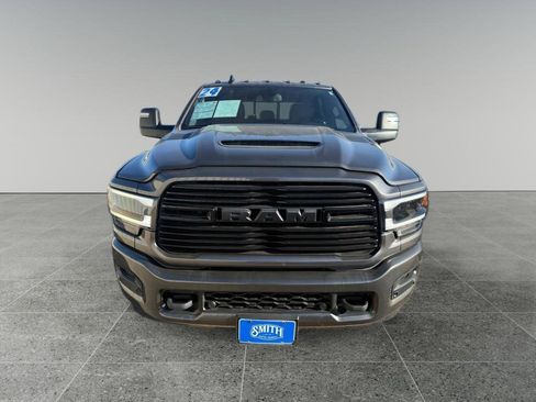 Used 2024 RAM 2500 Laramie w/ Night Edition image 8