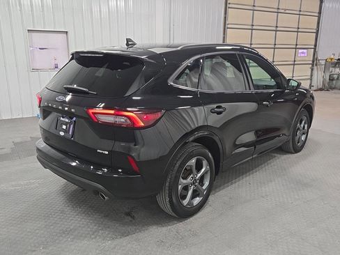 Used 2023 Ford Escape ST-Line image 9