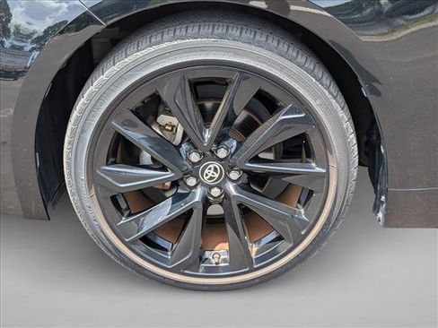 Used 2020 Toyota Corolla SE FWD image 3