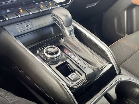 Used 2023 GMC Canyon AT4 image 17