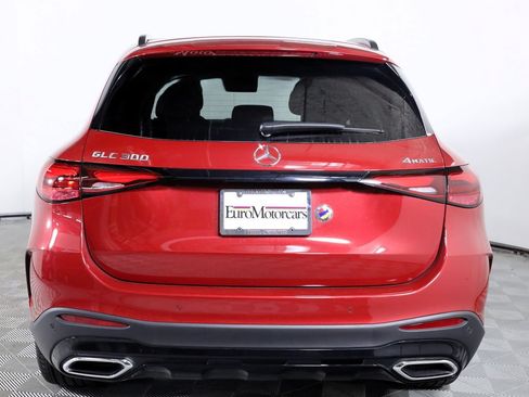 Used 2026 Mercedes-Benz GLC 300 4MATIC image 5