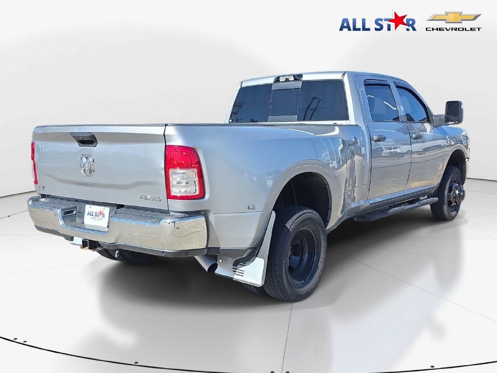 Used 2024 RAM 3500 Tradesman w/ Chrome Appearance Group AWD/4WD image 3