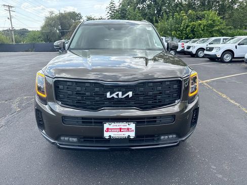 Used 2022 Kia Telluride SX w/ SX Prestige Package image 25