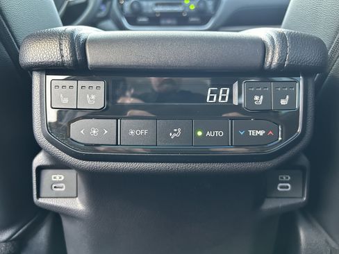 Certified 2026 Toyota Grand Highlander Platinum image 21