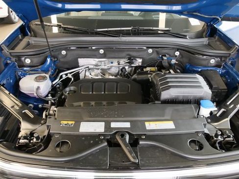 New 2026 Volkswagen Atlas SEL Premium R-Line image 9