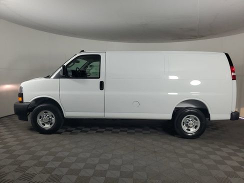 New 2026 Chevrolet Express 2500 w/ Driver Convenience Package RWD image 7