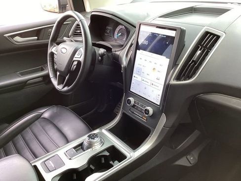Used 2022 Ford Edge SEL image 20