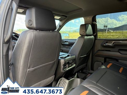 Used 2022 GMC Sierra 1500 AT4 w/ Technology Package AWD/4WD image 27