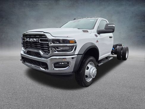 New 2026 RAM 5500 Tradesman AWD/4WD image 3