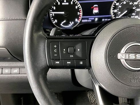 Used 2023 Nissan Pathfinder SL w/ Lighting Package (N92) image 11