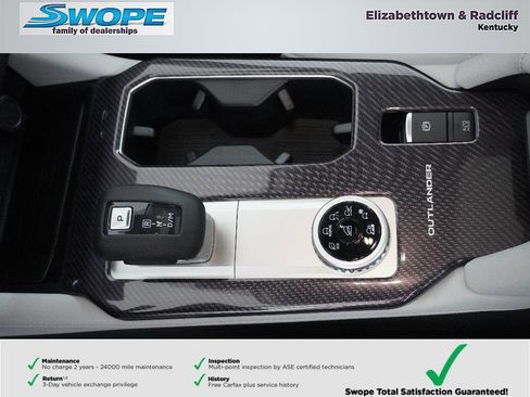 New 2025 Mitsubishi Outlander SE image 30