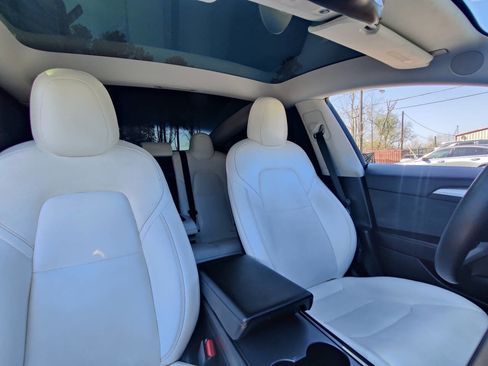 Used 2021 Tesla Model 3 Long Range image 9