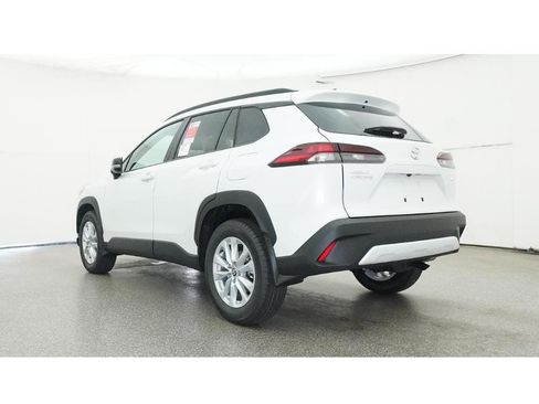 New 2026 Toyota Corolla Cross LE FWD image 21