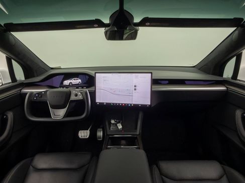 Used 2023 Tesla Model X AWD/4WD image 37