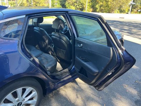 Used 2018 Kia Optima EX image 17