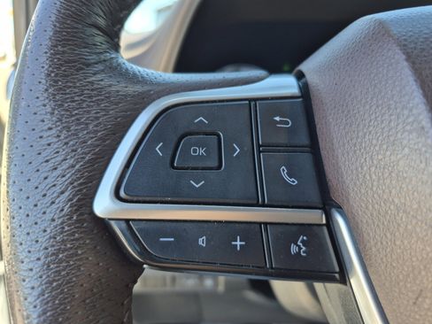 Used 2022 Toyota Sienna Platinum AWD/4WD image 28