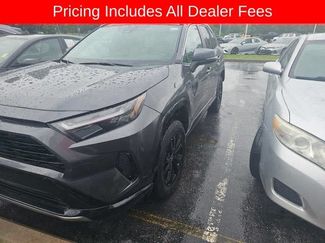 Used 2022 Toyota RAV4 SE AWD/4WD video 1
