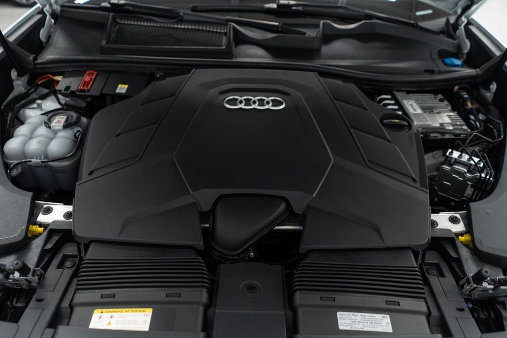 Used 2023 Audi Q8 Premium w/ Convenience Package AWD/4WD image 42