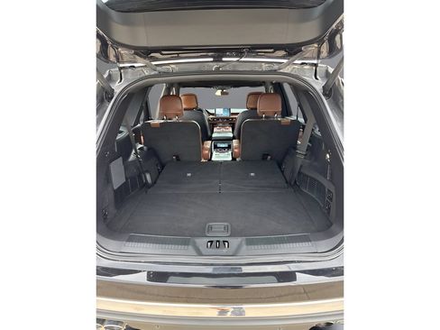 Used 2020 Lincoln Aviator Reserve w/ Equipment Group 201A AWD/4WD image 32