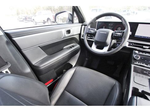 Used 2024 Hyundai Santa Fe XRT image 11