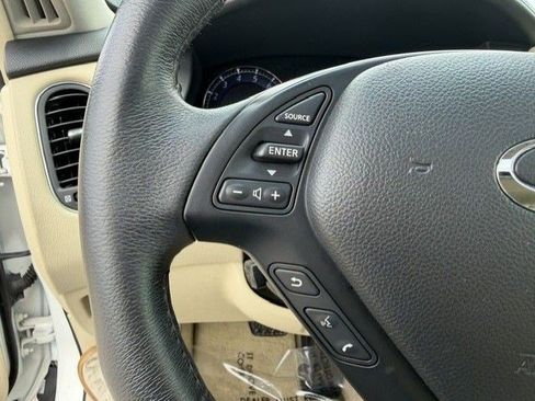 Used 2016 INFINITI QX50 AWD w/ Deluxe Touring Package image 14