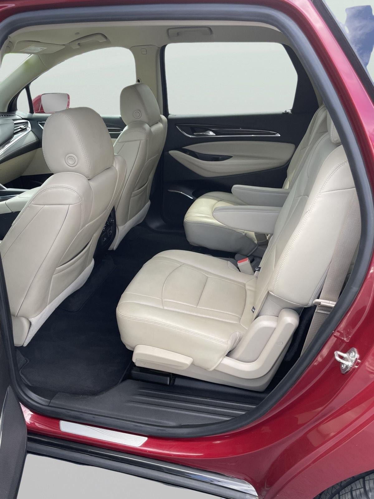 Used 2019 Buick Enclave Premium FWD image 17
