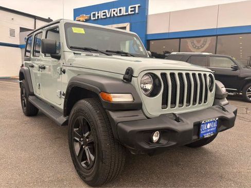Used 2023 Jeep Wrangler Unlimited Sport AWD/4WD image 13