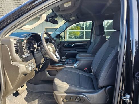 Used 2022 GMC Sierra 1500 Elevation w/ LPO, Elevation Black Package AWD/4WD image 22