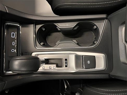 Used 2024 Subaru Ascent Premium w/ Convenience Package image 29