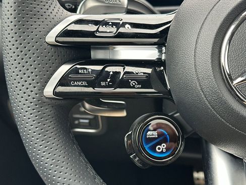 New 2025 Mercedes-Benz GLB 35 AMG 4MATIC image 26