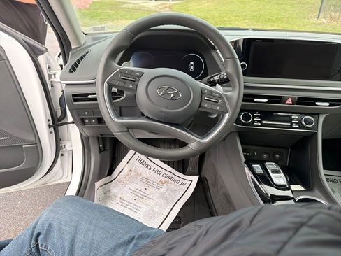 Used 2023 Hyundai Sonata Limited w/ Cargo Package image 15