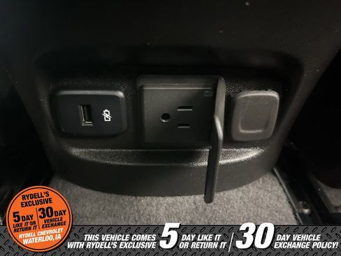 Used 2024 Chevrolet Malibu LT FWD image 8