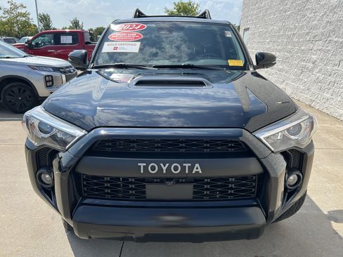Used 2024 Toyota 4Runner TRD Pro AWD/4WD image 2