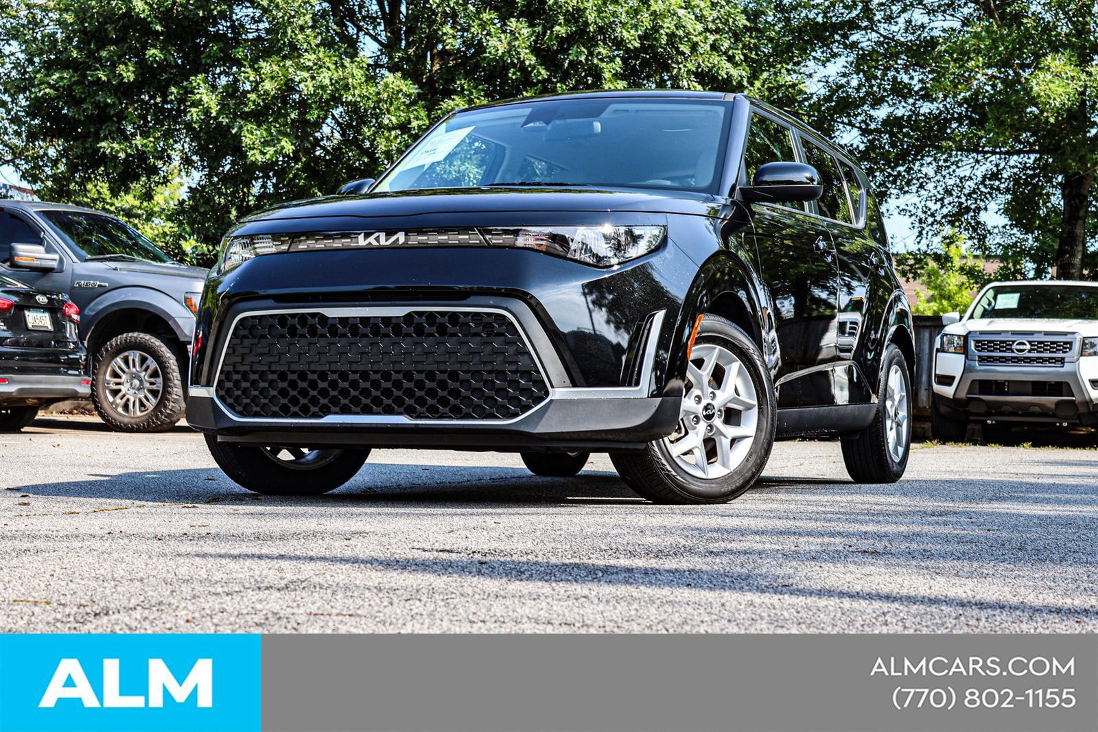 Used 2025 Kia Soul LX w/ LX Technology Package FWD image 2