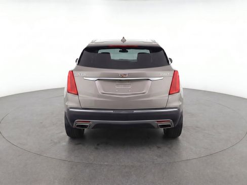 Certified 2022 Cadillac XT5 Premium Luxury FWD image 7