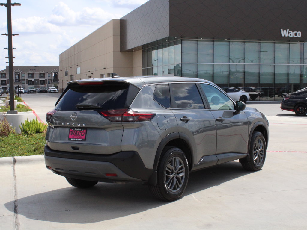 Used 2023 Nissan Rogue S FWD image 10