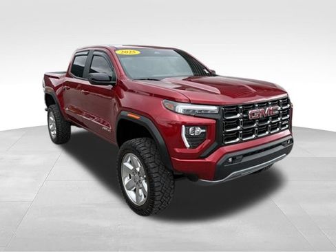 Used 2025 GMC Canyon AT4 AWD/4WD image 8