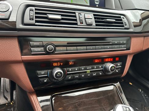 Used 2014 BMW 535i xDrive Sedan image 34