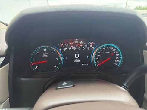 Used 2019 GMC Yukon Denali w/ Open Road Package AWD/4WD image 17