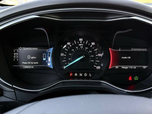 Used 2018 Ford Fusion SE w/ Equipment Group 602A FWD image 30