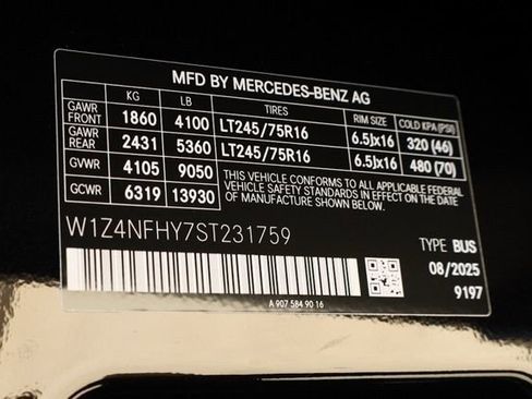 New 2025 Mercedes-Benz Sprinter 2500 image 37