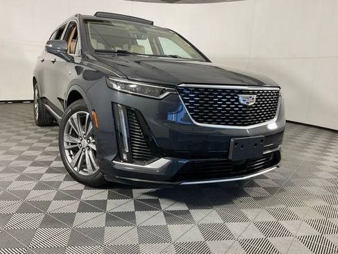 Used 2021 Cadillac XT6 Premium Luxury w/ Platinum Package AWD/4WD image 41