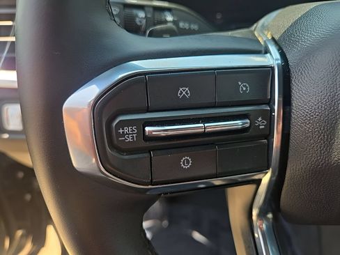 Used 2026 GMC Acadia Elevation w/ Elevation Premium Package AWD/4WD image 16