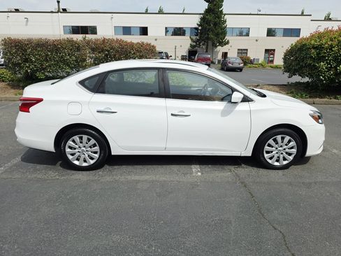 Used 2018 Nissan Sentra S FWD image 6